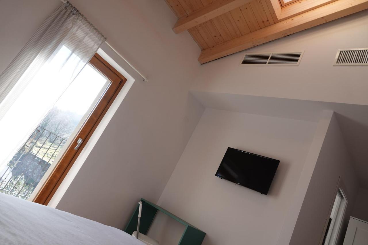 Casale Bella.Vista Bed & Breakfast Pianello Del Lario Екстериор снимка
