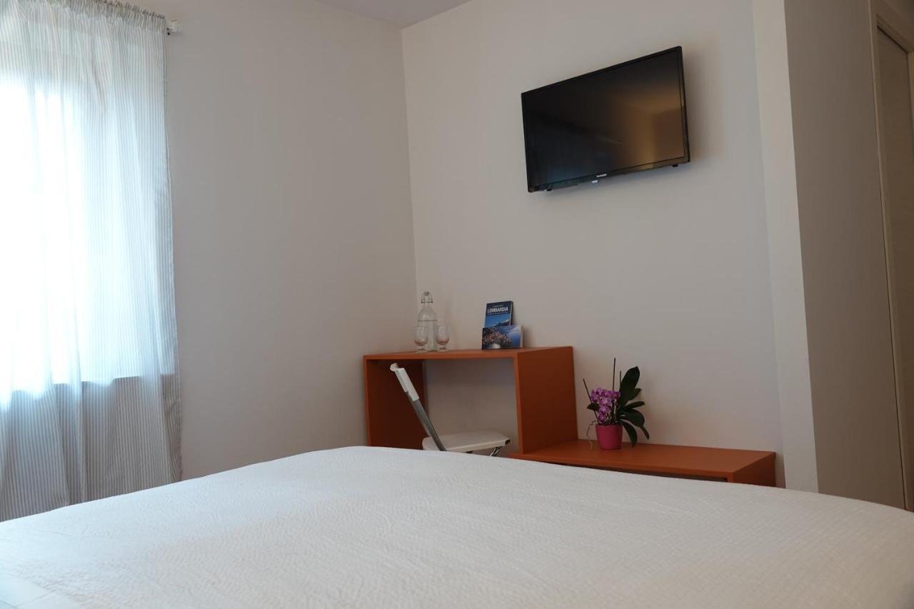 Casale Bella.Vista Bed & Breakfast Pianello Del Lario Екстериор снимка