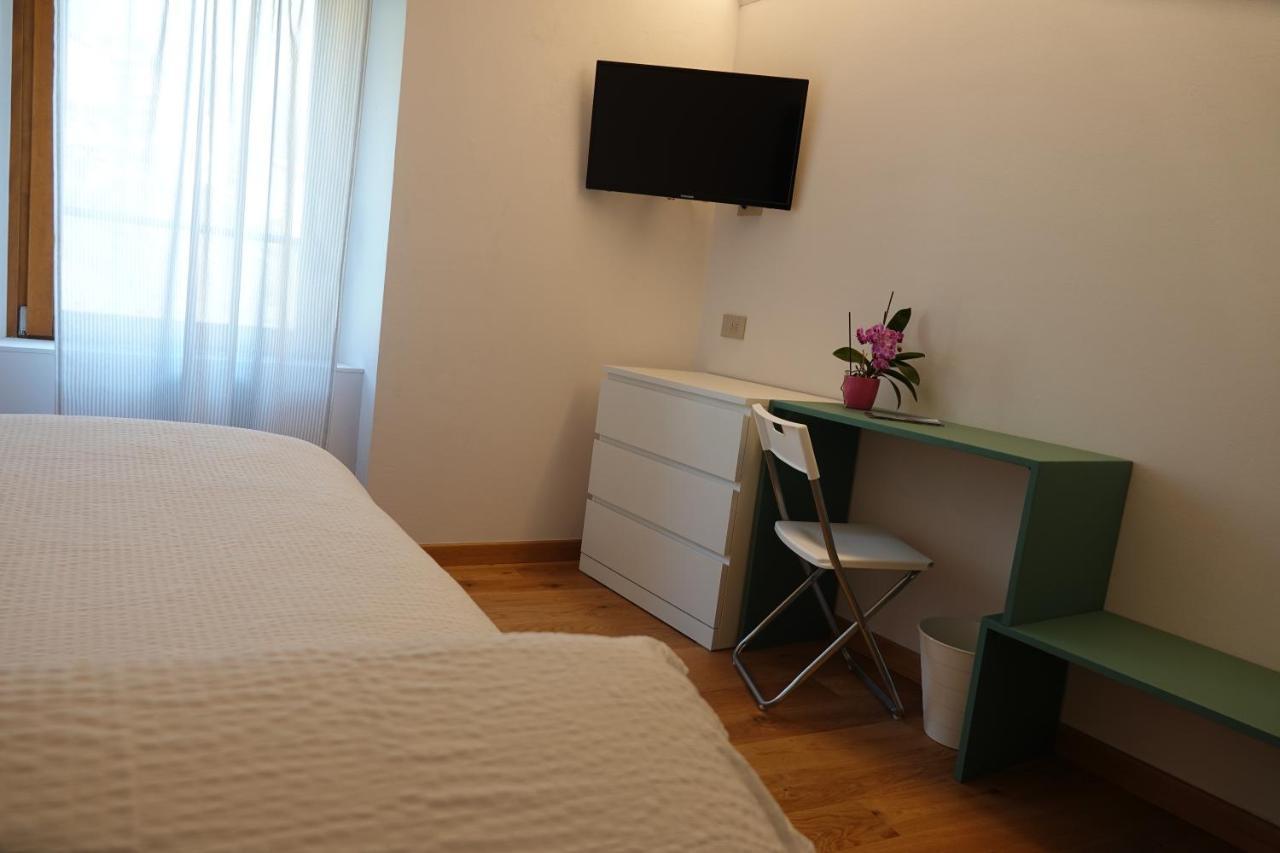 Casale Bella.Vista Bed & Breakfast Pianello Del Lario Екстериор снимка